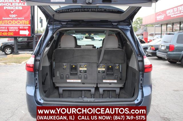 2015 Toyota Sienna Limited 7 Passenger 4dr Mini Van - 22919570 - 9