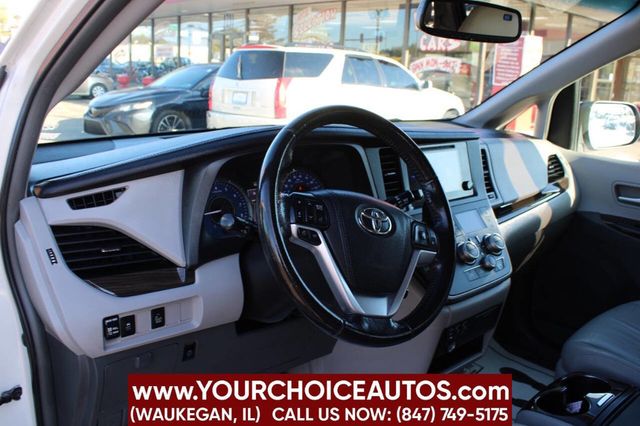 2015 Toyota Sienna XLE 8 Passenger 4dr Mini Van - 22922649 - 13