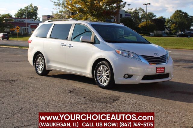 2015 Toyota Sienna XLE 8 Passenger 4dr Mini Van - 22922649 - 2