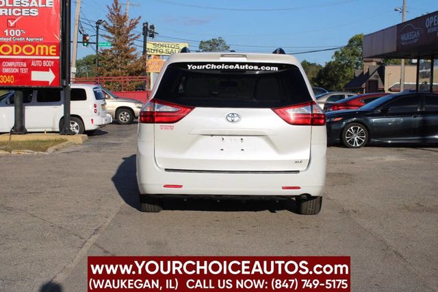 2015 Toyota Sienna XLE 8 Passenger 4dr Mini Van - 22922649 - 5