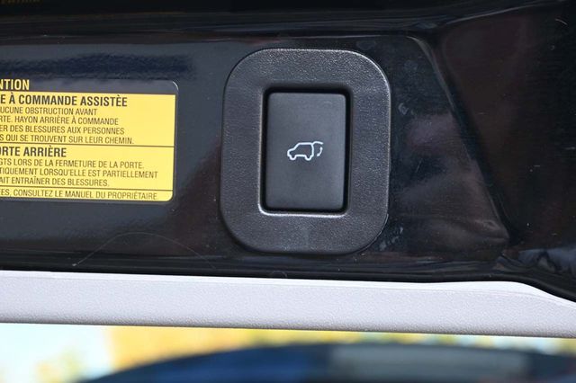 2015 Toyota Sienna XLE Mobility Handicap Van - 22932512 - 27