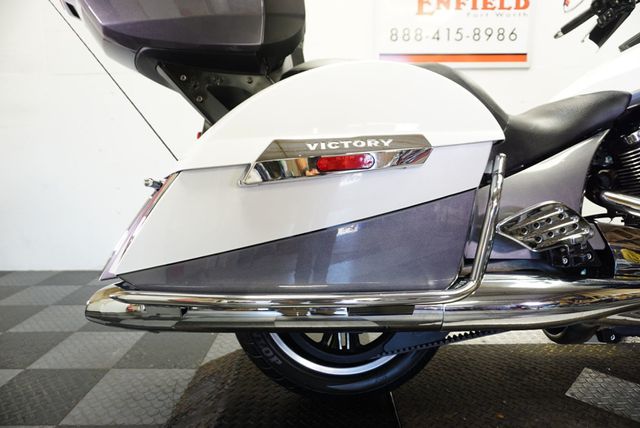 2015 VICTORY CROSS COUNTRY TOUR TWO-TONE NICE TOURING BIKE!!! - 22887366 - 22
