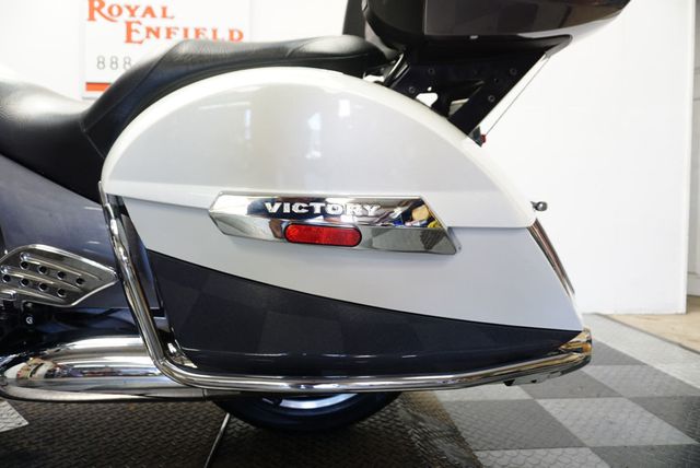 2015 VICTORY CROSS COUNTRY TOUR TWO-TONE NICE TOURING BIKE!!! - 22887366 - 23