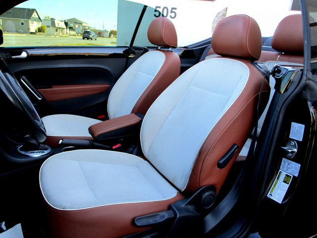 2015 Volkswagen Beetle Convertible 2dr Automatic 1.8T Classic - 22940176 - 13