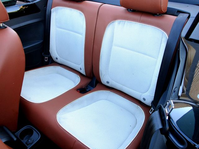 2015 Volkswagen Beetle Convertible 2dr Automatic 1.8T Classic - 22940176 - 15