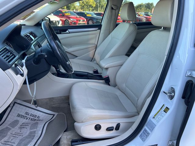 2015 Volkswagen Passat 4dr Sedan 1.8T Automatic Limited Edition - 22931824 - 7