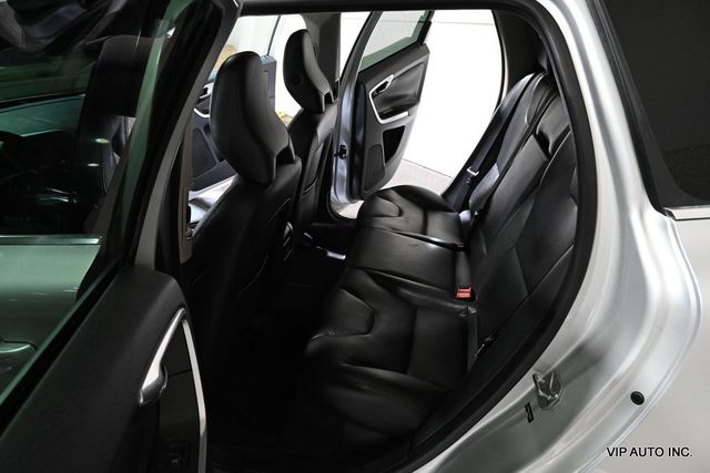 2015 Volvo XC60 FWD 4dr T6 Drive-E Premier Plus - 22817083 - 18