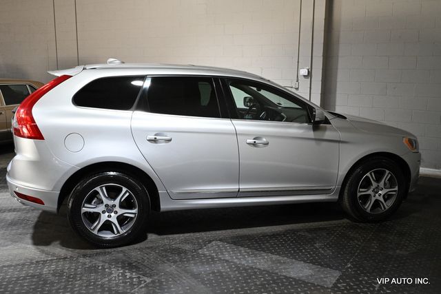 2015 Volvo XC60 FWD 4dr T6 Drive-E Premier Plus - 22817083 - 24