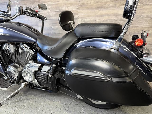 2015 Yamaha V Star 1300 Tourer SUPER CLEAN! - 22937092 - 13