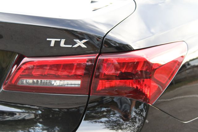 2016 Acura TLX 4dr Sedan FWD V6 Tech - 22936189 - 32