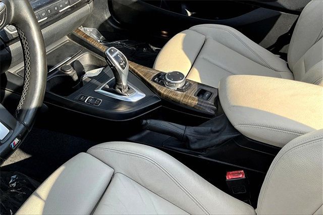 2016 BMW 2 Series M235i - 22899593 - 26