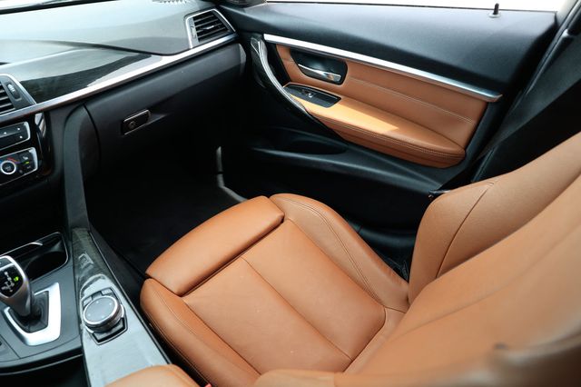 2016 BMW 3 Series 340i - 22909289 - 23