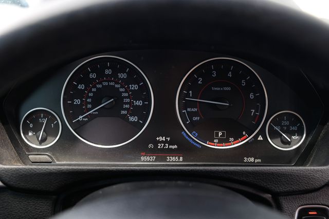 2016 BMW 3 Series 340i - 22909289 - 30