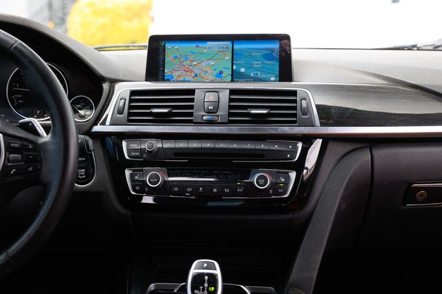 2016 BMW 3 Series 340i - 22909289 - 39