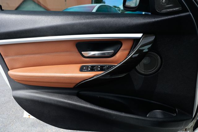 2016 BMW 3 Series 340i - 22909289 - 47