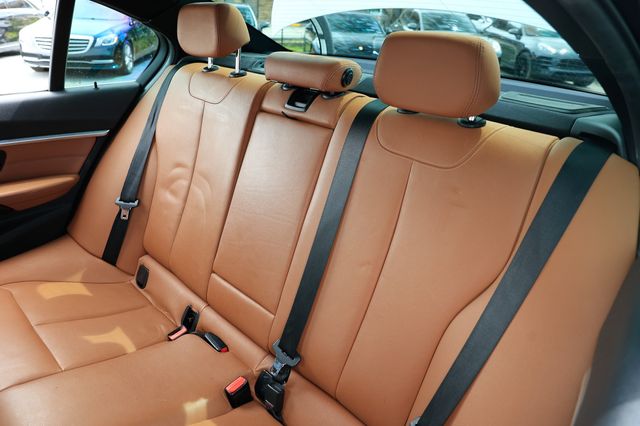 2016 BMW 3 Series 340i - 22909289 - 7