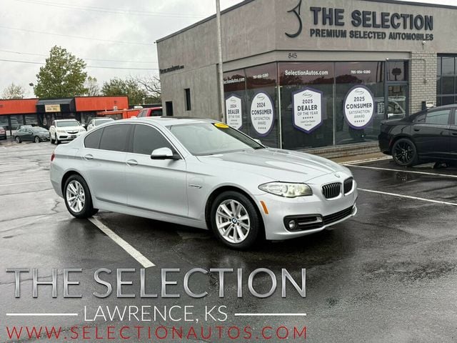 2016 BMW 5 Series 528i XDRIVE W/PREMIUM & DRIVER ASSISTANCE PACKAGE - 22930043 - 0