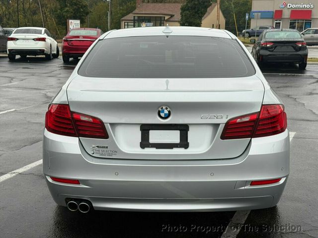 2016 BMW 5 Series 528i XDRIVE W/PREMIUM & DRIVER ASSISTANCE PACKAGE - 22930043 - 13