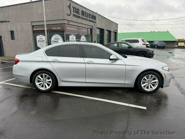 2016 BMW 5 Series 528i XDRIVE W/PREMIUM & DRIVER ASSISTANCE PACKAGE - 22930043 - 16