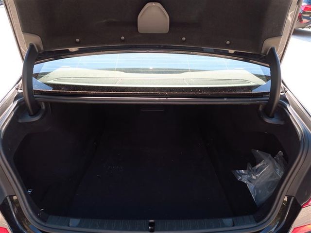 2016 BMW 7 Series 750i xDrive - 17046322 - 10