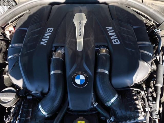 2016 BMW 7 Series 750i xDrive - 17046322 - 11