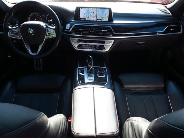 2016 BMW 7 Series 750i xDrive - 17046322 - 12