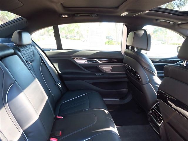 2016 BMW 7 Series 750i xDrive - 17046322 - 16