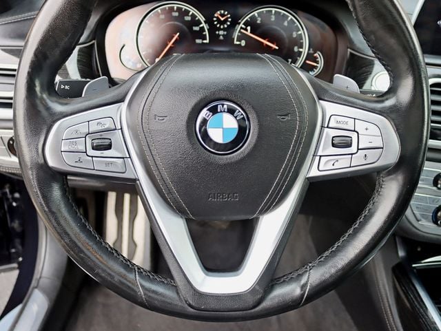 2016 BMW 7 Series 750i xDrive M-Sport - 22930394 - 12