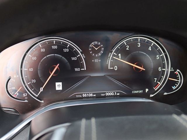 2016 BMW 7 Series 750i xDrive M-Sport - 22930394 - 14