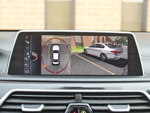 2016 BMW 7 Series 750i xDrive M-Sport - 22930394 - 19