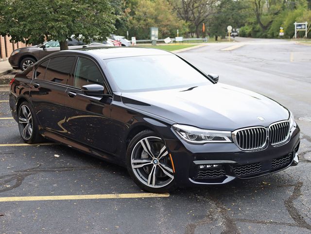2016 BMW 7 Series 750i xDrive M-Sport - 22930394 - 8