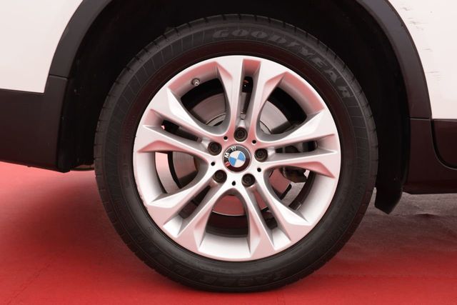 2016 BMW X4 xDrive28i - 21015619 - 24