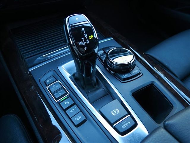 2016 BMW X5 xDrive35i - 16903745 - 27