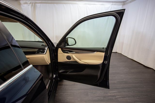 2016 BMW X5 xDrive50i - 22910622 - 16