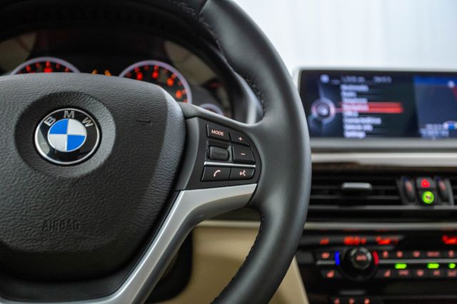 2016 BMW X5 xDrive50i - 22910622 - 49