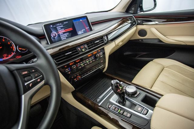 2016 BMW X5 xDrive50i - 22910622 - 50