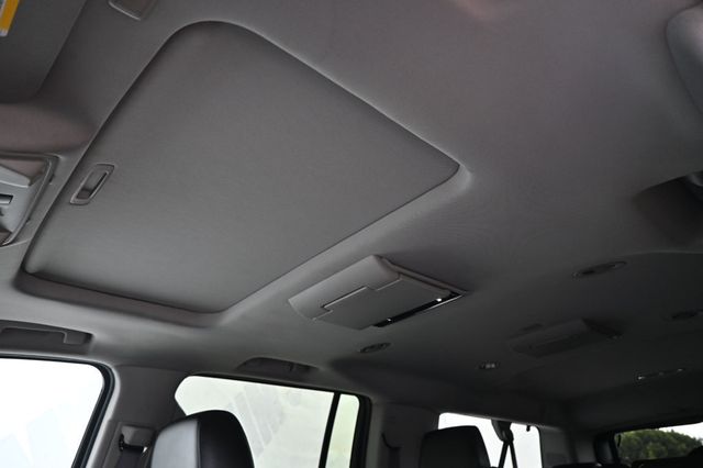 2016 Cadillac Escalade ESV Premium Collection - 22913600 - 21