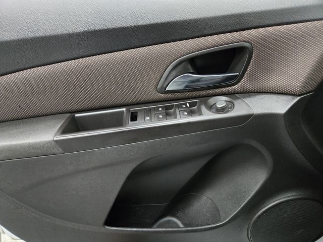 2016 Chevrolet Cruze Limited 4dr Sedan Automatic LT w/1LT - 22933787 - 12