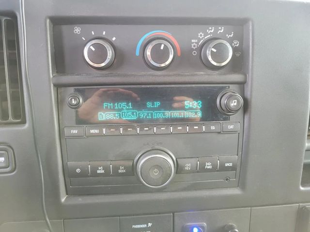 2016 Chevrolet Express 2500 Cargo Van 3D - 22934479 - 13