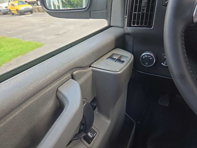 2016 Chevrolet Express Passenger RWD 2500 135" LS - 22899684 - 16