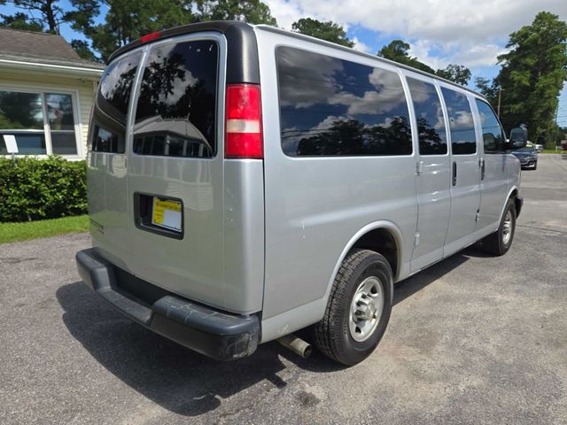2016 Chevrolet Express Passenger RWD 2500 135" LS - 22899684 - 4