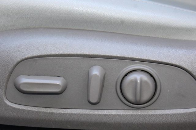 2016 Chevrolet Malibu 4dr Sedan Premier w/2LZ - 22922657 - 11