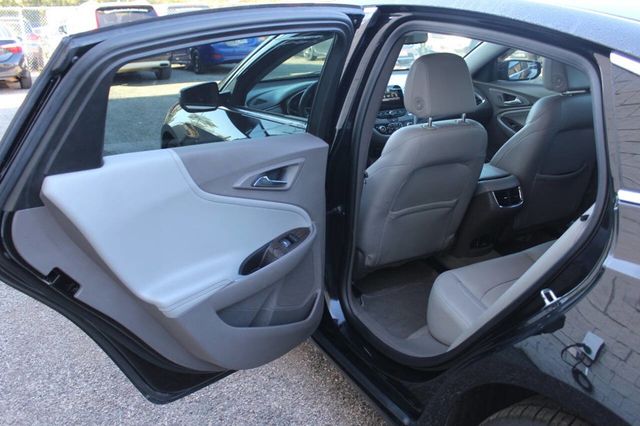 2016 Chevrolet Malibu 4dr Sedan Premier w/2LZ - 22922657 - 12