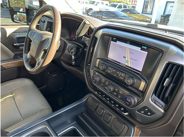 2016 Chevrolet Silverado 3500 HD Crew Cab LTZ DUALLY 4X4 DIESEL NAV BACK UP CAM CLEAN - 22329513 - 31