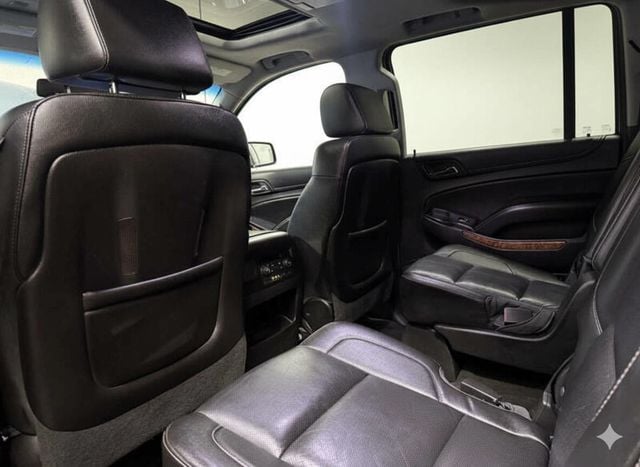 2016 Chevrolet Suburban LTZ 4x4 4dr SUV - 22938472 - 24