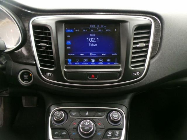 2016 Chrysler 200 C - 15400137 - 6