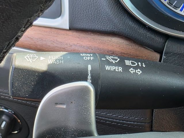 2016 Chrysler 300 4dr Sedan 300C Platinum RWD - 22912173 - 35