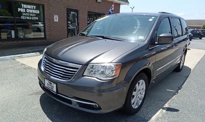 2016 Chrysler Town - 2C4RC1BG5GR280948