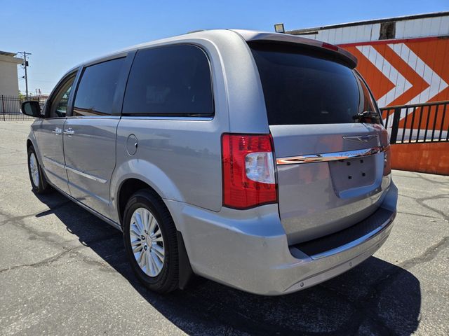 2016 Chrysler Town & Country 4dr Wagon Limited - 22904863 - 2