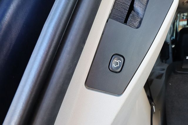 2016 CHRYSLER Town & Country 4dr Wagon Touring - 22939088 - 19